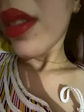 Prueberry – webcam model profile photo Image 7