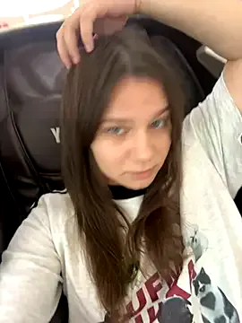 nayecloud – webcam model profile photo Image 3