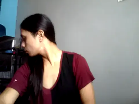 Cutenikkibaby – webcam model profile photo Image 15