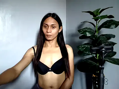 Cutenikkibaby – webcam model profile photo Image 9