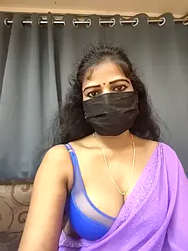 Prueberry – webcam model profile photo Image 8