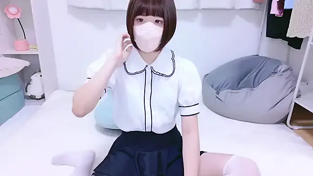 lilhornyprincess – webcam model profile photo Image 4