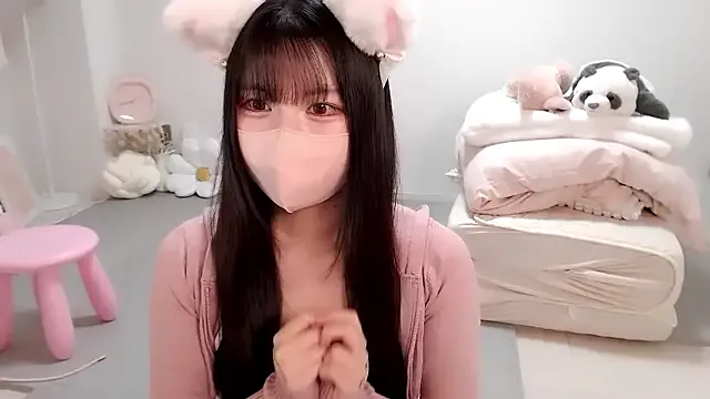 curvyrosse_ – webcam model profile photo Image 2