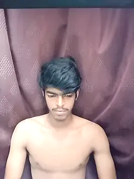 PinkyPai – webcam model profile photo Image 10