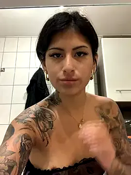 sary_hott – webcam model profile photo Image 16