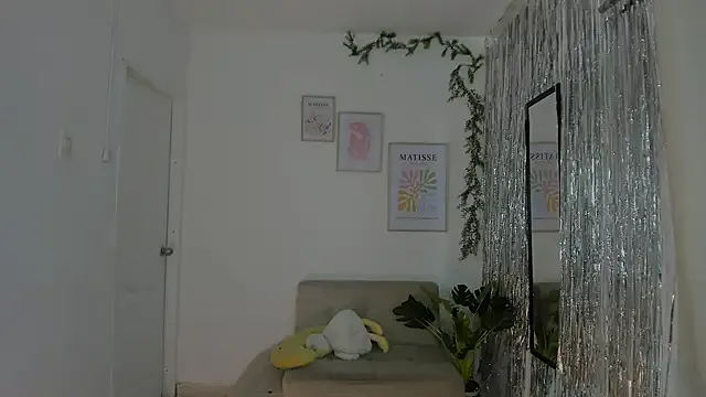 Prueberry – webcam model profile photo Image 15