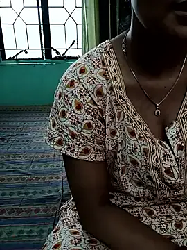 violetmist666 – webcam model profile photo Image 9