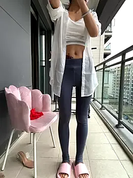 Prueberry – webcam model profile photo Image 7