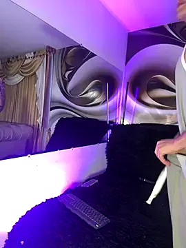 lucretiaburnaugh – webcam model profile photo Image 17