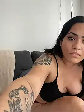 nadi006 – webcam model profile photo