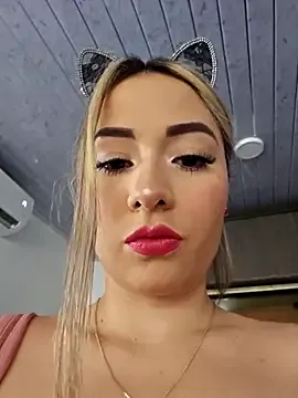 natty_andmomm – webcam model profile photo Image 2