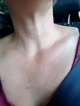 anaids_dam – webcam model profile photo Image 16