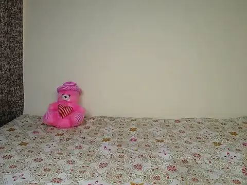 Rinamay_ – webcam model profile photo Image 2