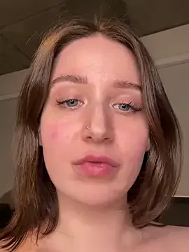 lanadekievit – webcam model profile photo Image 2