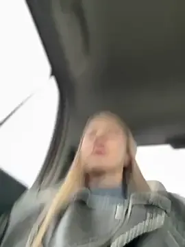 roouse – webcam model profile photo Image 16