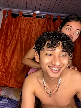 Allla – webcam model profile photo Image 5