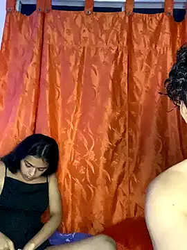 Allla – webcam model profile photo Image 6