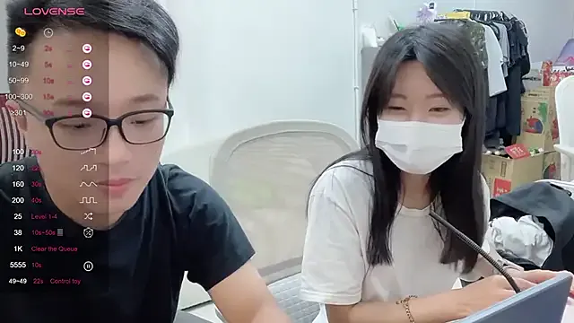 shy_suchka – webcam model profile photo Image 8