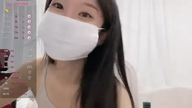 shy_suchka – webcam model profile photo Image 9