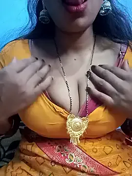 PinkyPai – webcam model profile photo Image 13