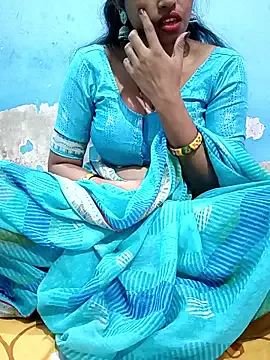 PinkyPai – webcam model profile photo Image 14