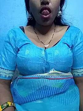 PinkyPai – webcam model profile photo Image 15