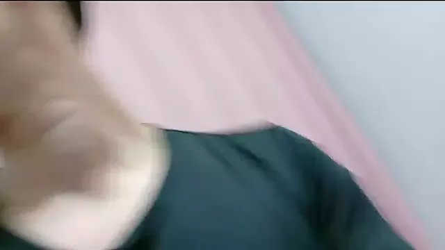 shy_suchka – webcam model profile photo Image 3