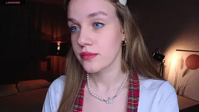 Prueberry – webcam model profile photo Image 11