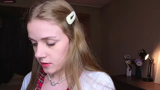 Prueberry – webcam model profile photo Image 8