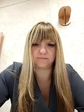 PinkyPai – webcam model profile photo Image 19