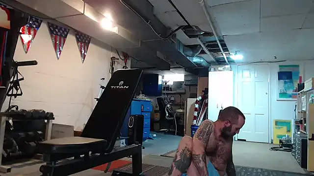 skinnyguywithbigd – webcam model profile photo Image 13