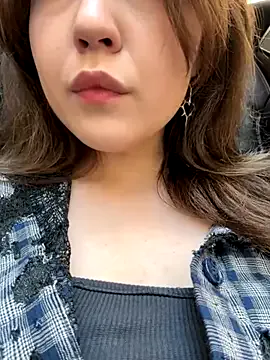 alana15 – webcam model profile photo Image 3