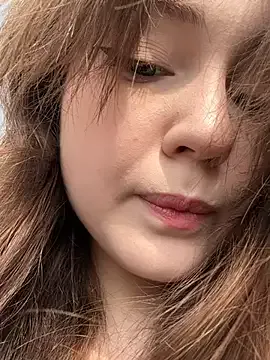 alana15 – webcam model profile photo Image 5