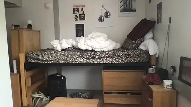 alana15 – webcam model profile photo Image 8