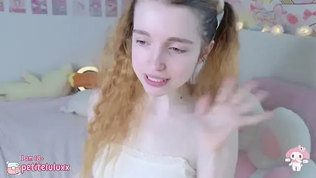 petiteluluxx Image 2