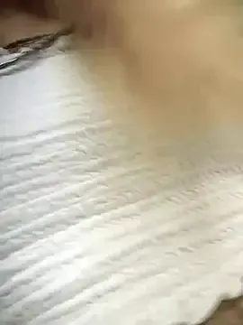 amcutefatima – webcam model profile photo Image 3