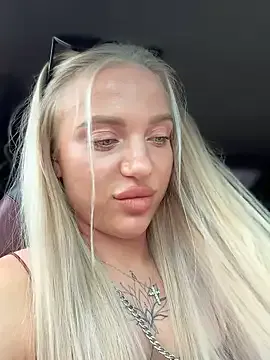 amcutefatima – webcam model profile photo Image 9