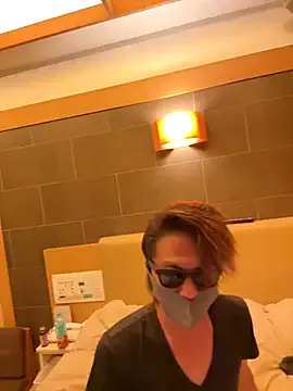 HopeHeaven – webcam model profile photo Image 5