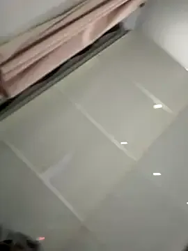 Luna_Noire1 – webcam model profile photo Image 11