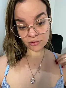 luckrose – webcam model profile photo Image 12