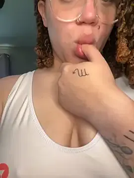 Girl-Pleasure – webcam model profile photo Image 10