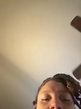 Girl-Pleasure – webcam model profile photo Image 11