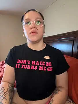 Girl-Pleasure – webcam model profile photo Image 14