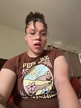 Girl-Pleasure – webcam model profile photo Image 15