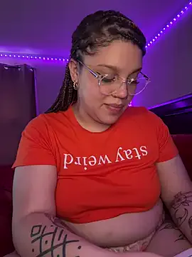 Girl-Pleasure – webcam model profile photo Image 6