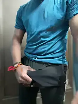 wolfan_sky – webcam model profile photo Image 10