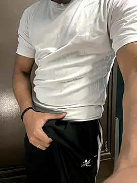 wolfan_sky – webcam model profile photo Image 18