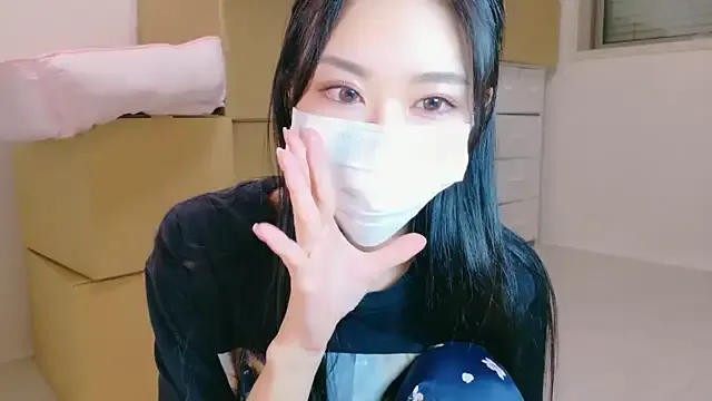 Rinamay_ – webcam model profile photo Image 11