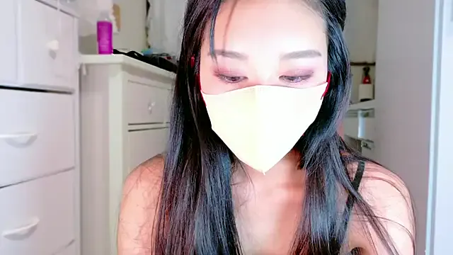 Rinamay_ – webcam model profile photo Image 2