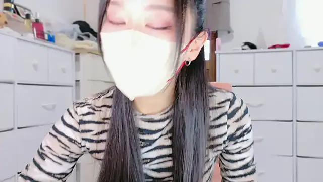 Rinamay_ – webcam model profile photo Image 3